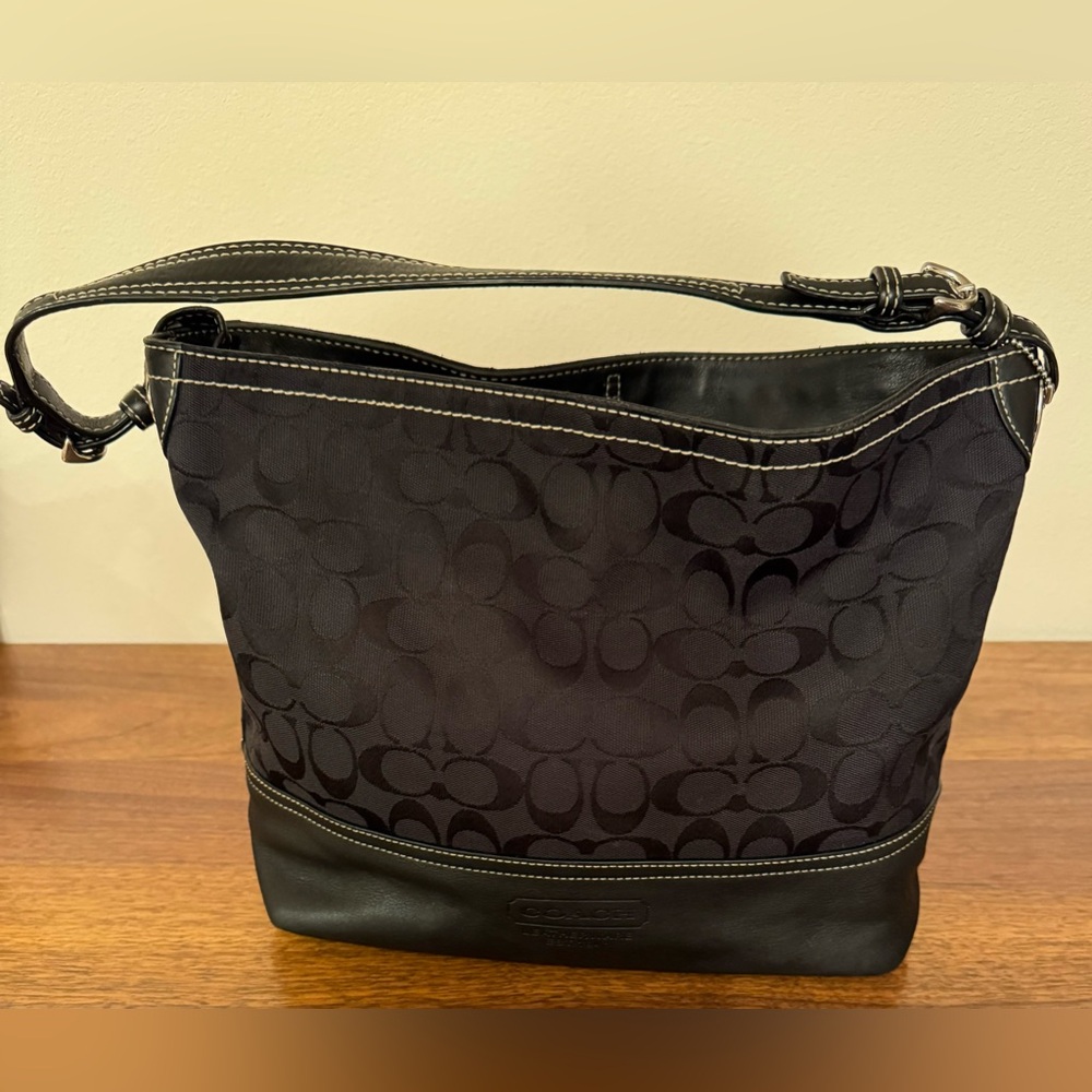 Black signature C Bucket Bag